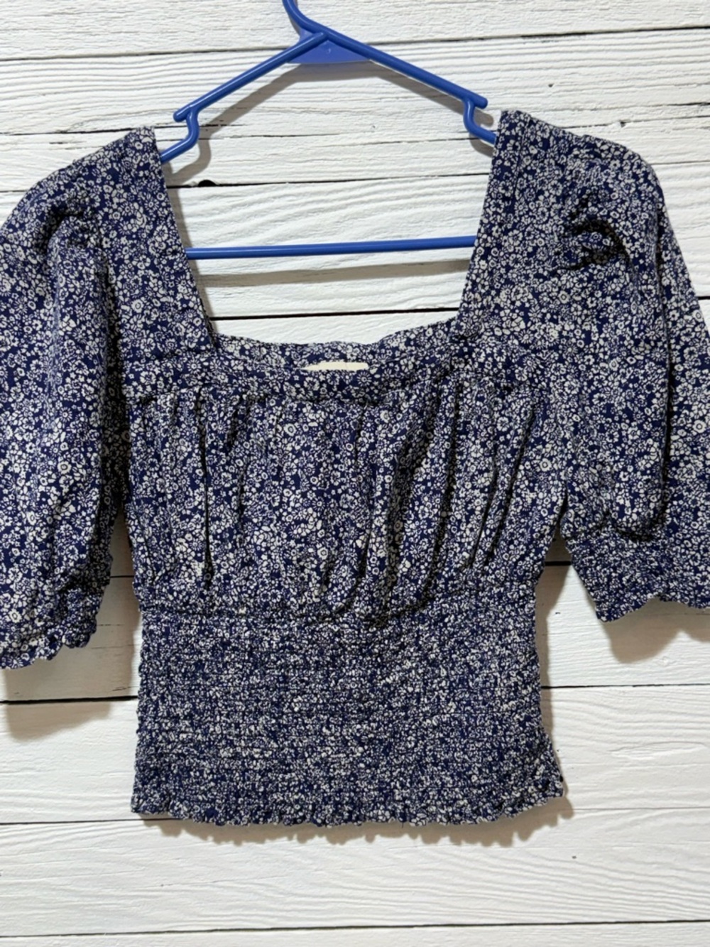 Universal Thread Navy Floral Smocked Square-Neck Crop Top - Picture 2 of 6